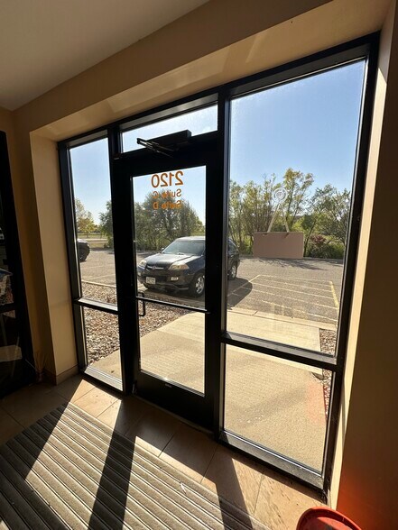 More Photos Of 2120 Howard Dr W, North Mankato Warehouse For Lease