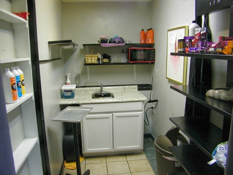 More Photos Of 604 N Van Buren St, Enid Freestanding For Sale