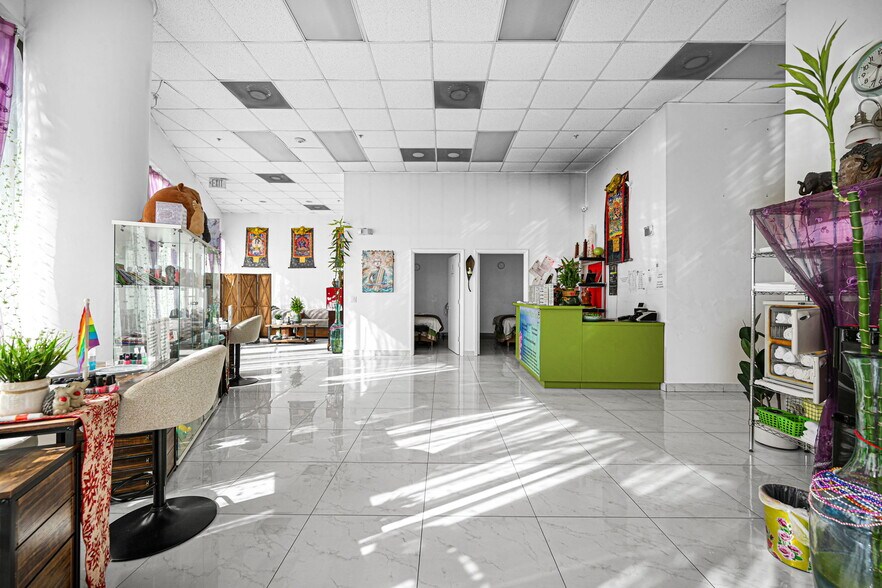 More Photos Of 2301 Wilton Dr, Wilton Manors Apartments For Sale