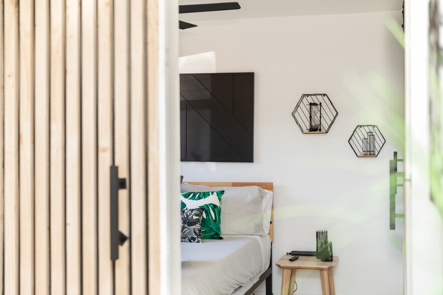 More Photos Of 402 Ocean Breeze, Lake Worth Beach Apartments For Sale