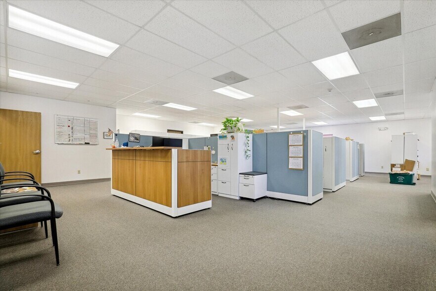 More Photos Of 628 W 5th St, Cortez Office For Sale