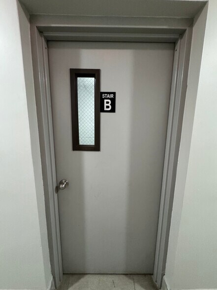 More Photos Of 3573 Laconia Ave, Bronx Apartments For Sale