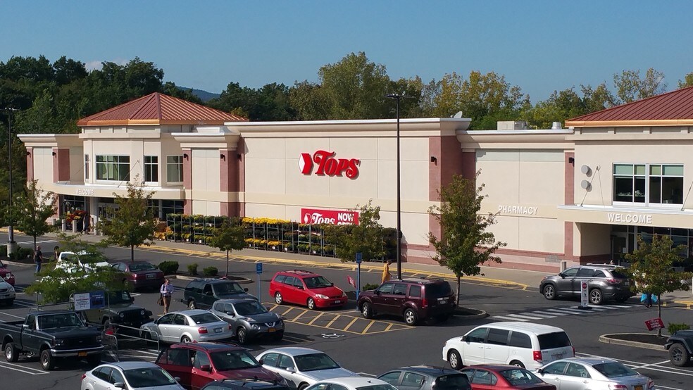 More Photos Of 1 New Paltz Plz, New Paltz Unknown For Lease