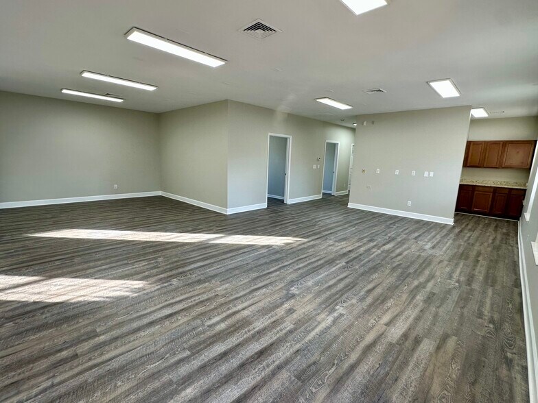 More Photos Of 6441 Bonny Oaks Dr, Chattanooga Medical For Lease