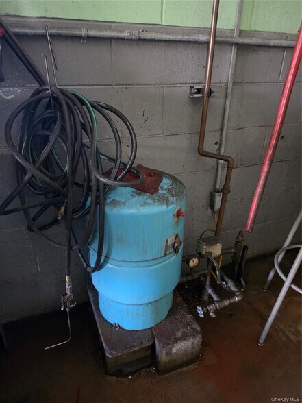 More Photos Of 295 Jeffersonville North Branch Rd, Jeffersonville Industrial For Sale
