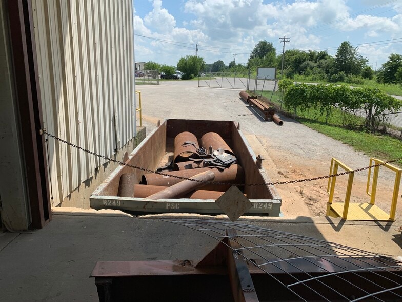 More Photos Of 125 Kelly Ct, Bowling Green Warehouse For Lease