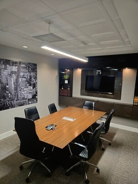 More Photos Of 110 SE 6th St, Fort Lauderdale Coworking Space