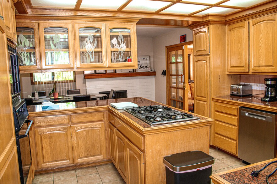 More Photos Of 16210 Halsey St, Granada Hills Healthcare For Sale