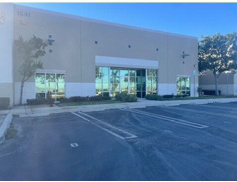 Primary Photo Of 1641 S Rose Ave, Oxnard Warehouse For Lease