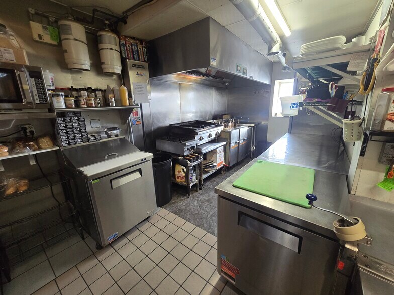 More Photos Of 8101 Schofield Ave, Weston Bar For Sale