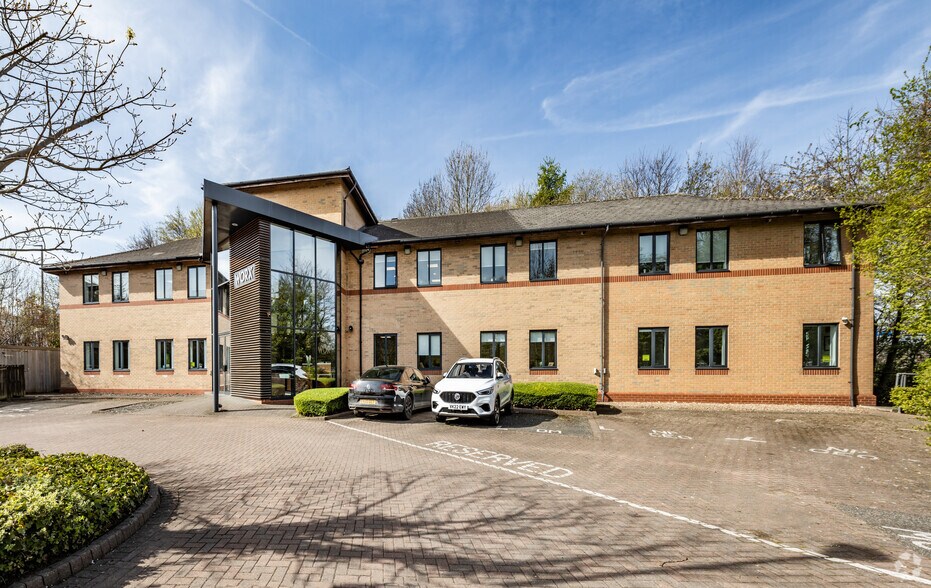 More Photos Of 170 Elland Rd, Leeds Coworking Space