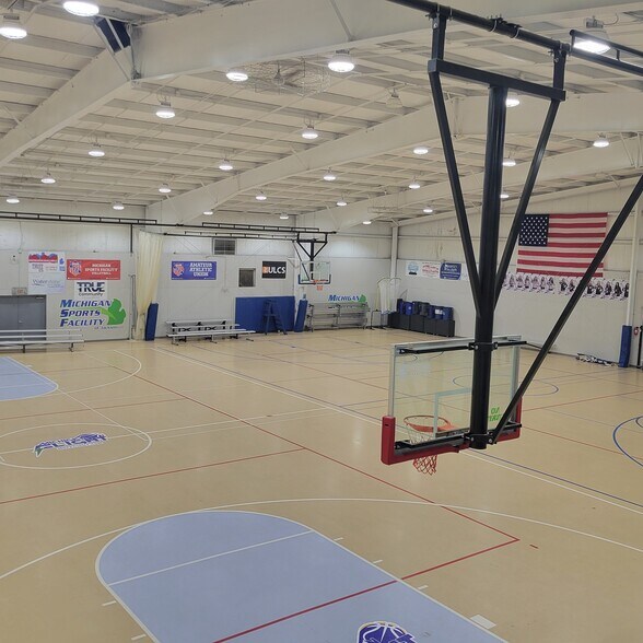 More Photos Of 3055 Shirley Dr, Jackson Freestanding For Sale