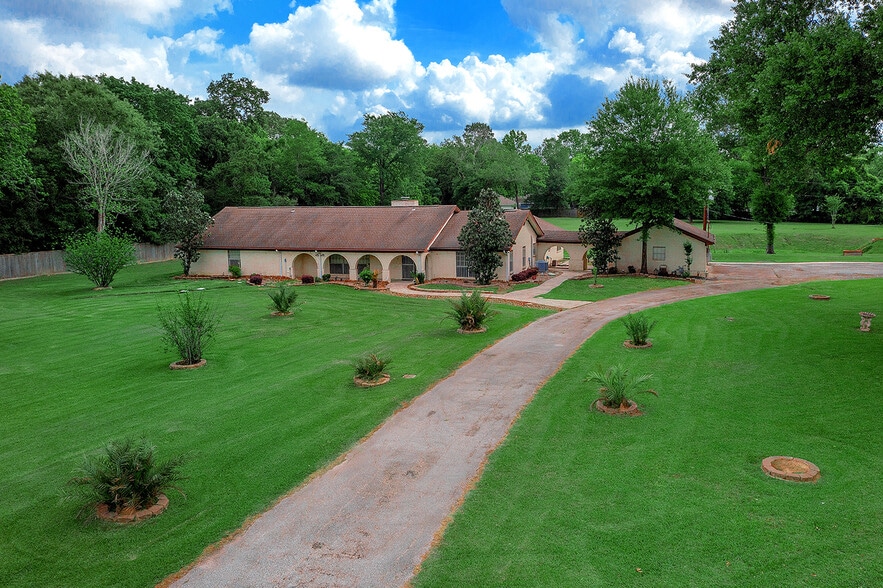 More Photos Of 23218 Aldine Westfield Rd, Spring Office For Sale