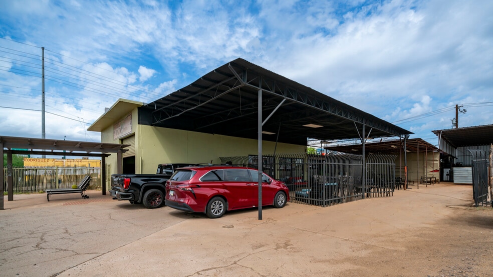 More Photos Of 1810 E Washington St, Phoenix Auto Salvage Facility For Sale
