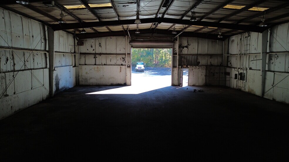 More Photos Of 4624 Powder Springs Dallas Rd, Powder Springs Warehouse For Sale