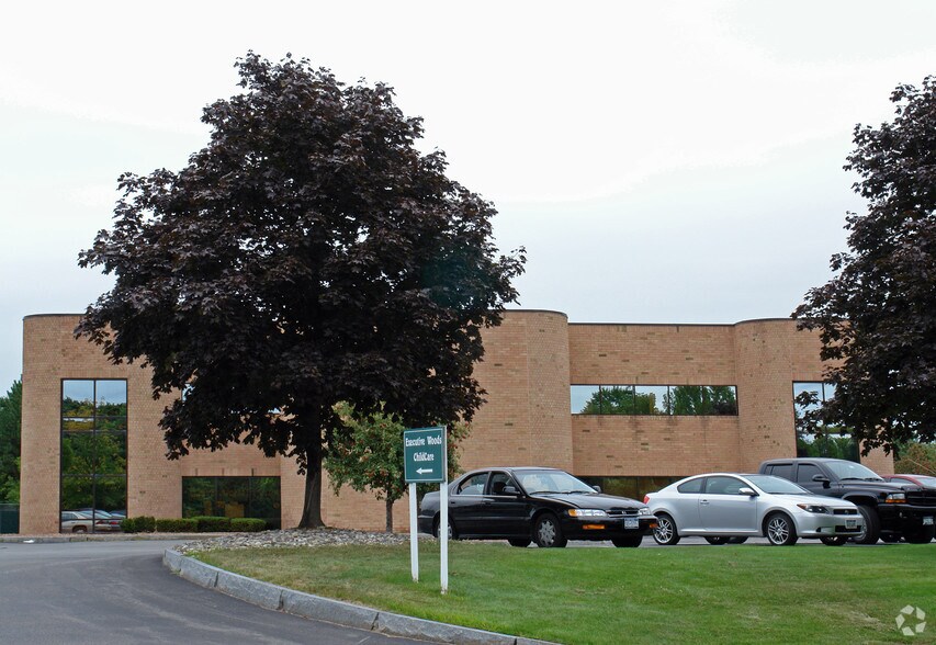 More Photos Of 4 Atrium Dr, Albany Office For Lease