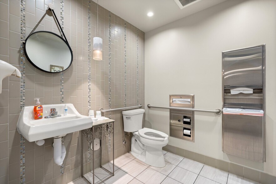 More Photos Of 15944 Los Serranos Country Club Dr, Chino Hills Coworking Space