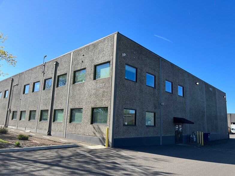 More Photos Of 18055 NE San Rafael St, Portland Industrial For Sale