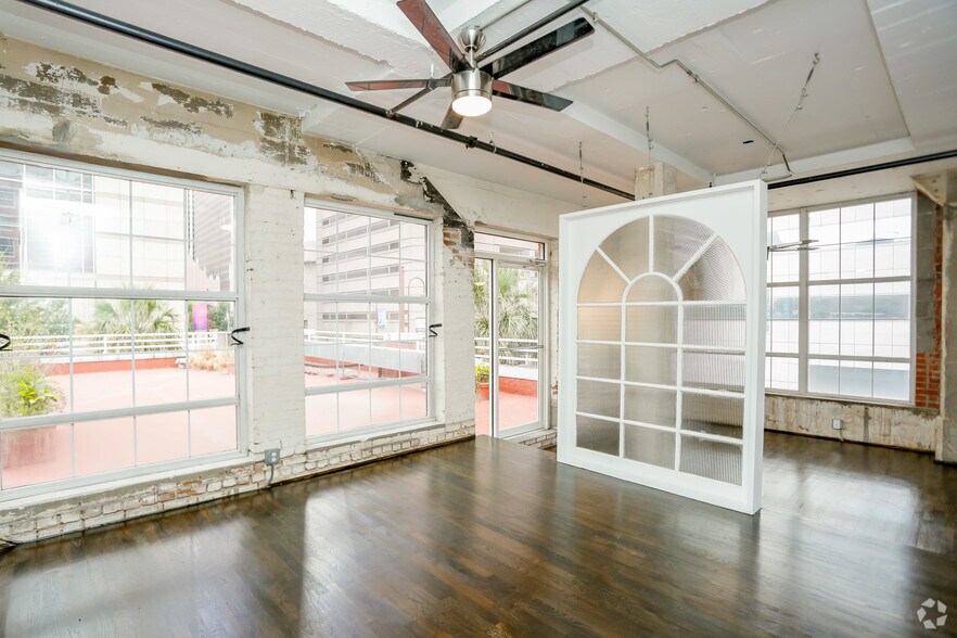 Photo of 12nd Floor Ste 1200