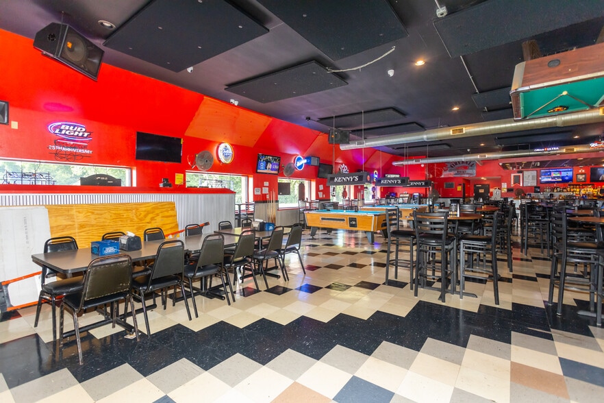 More Photos Of 7045 US Highway 61 67, Barnhart Restaurant For Sale