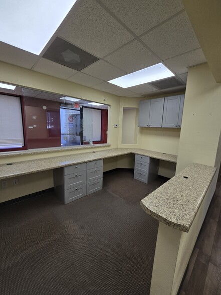 More Photos Of 6344 E Broadway Rd, Mesa Medical For Lease