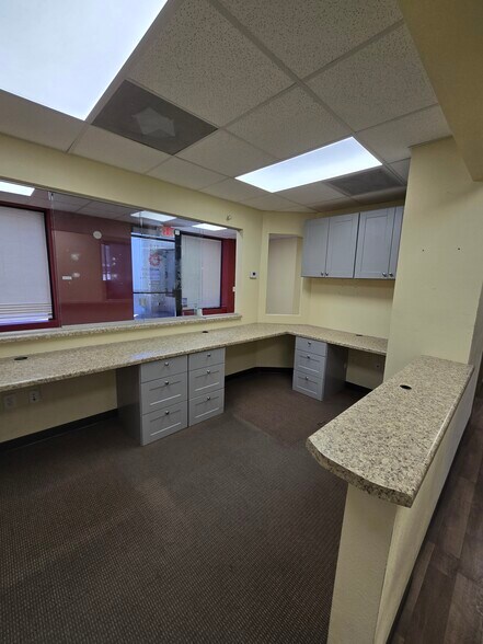More Photos Of 6344 E Broadway Rd, Mesa Medical For Lease
