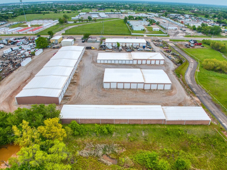 More Photos Of 9201 S Sunnylane Rd, Oklahoma City Self Storage For Lease