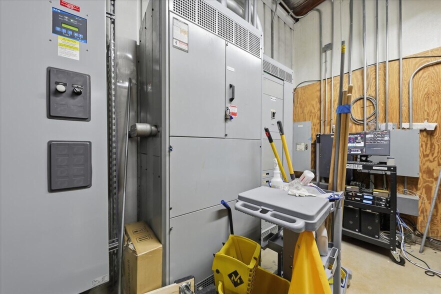 More Photos Of 1155 Old State Route 74, Batavia Refrigeration Cold Storage For Sale