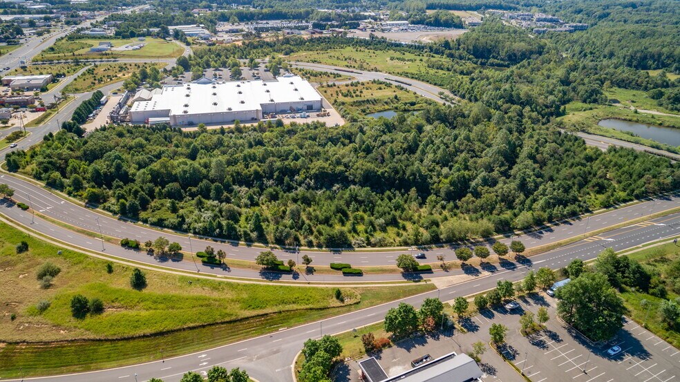 More Photos Of Celebrate Virginia Parkway Pky @ McWhirt Loop, Fredericksburg Land For Sale