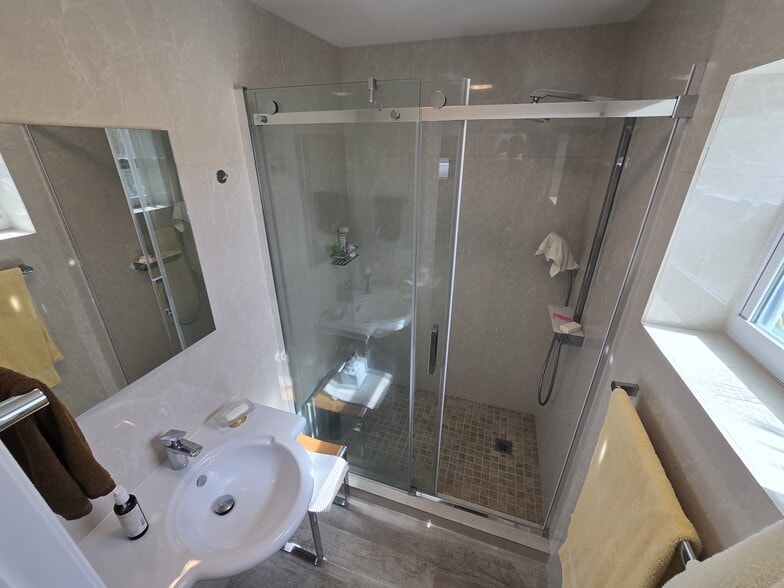More Photos Of 1583 E Oakland Park Blvd, Oakland Park Freestanding For Sale
