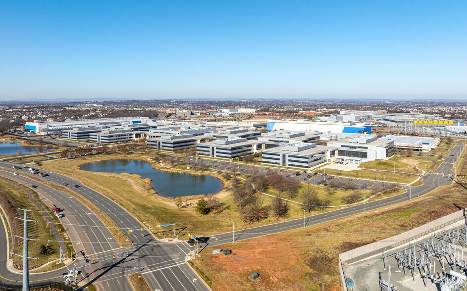 More Photos Of 22001 Loudoun County Pky, Ashburn Unknown For Lease