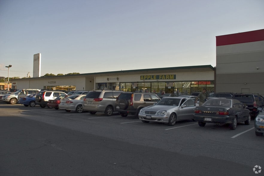 More Photos Of 29-49 Tarrytown Rd, White Plains General Retail For Lease