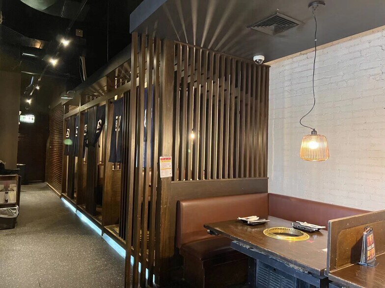 More Photos Of 1002 Beacon St, Brookline Storefront Retail Residential For Sale