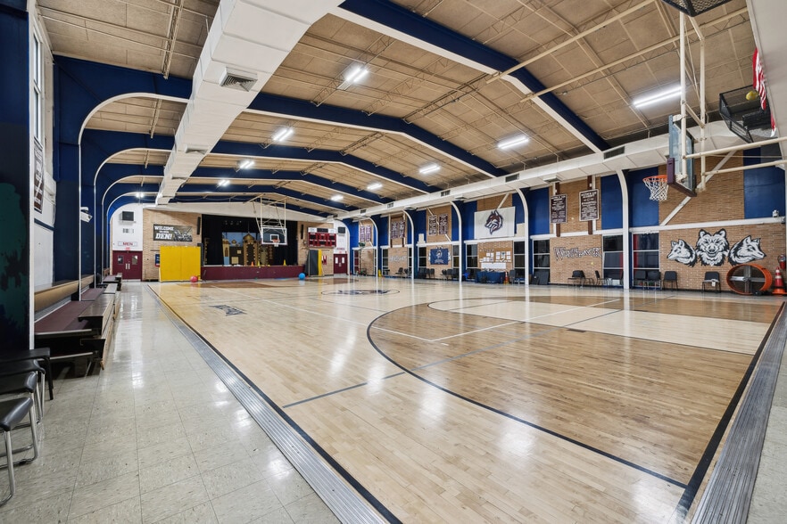 More Photos Of 1826 Basse Rd, San Antonio Schools For Sale