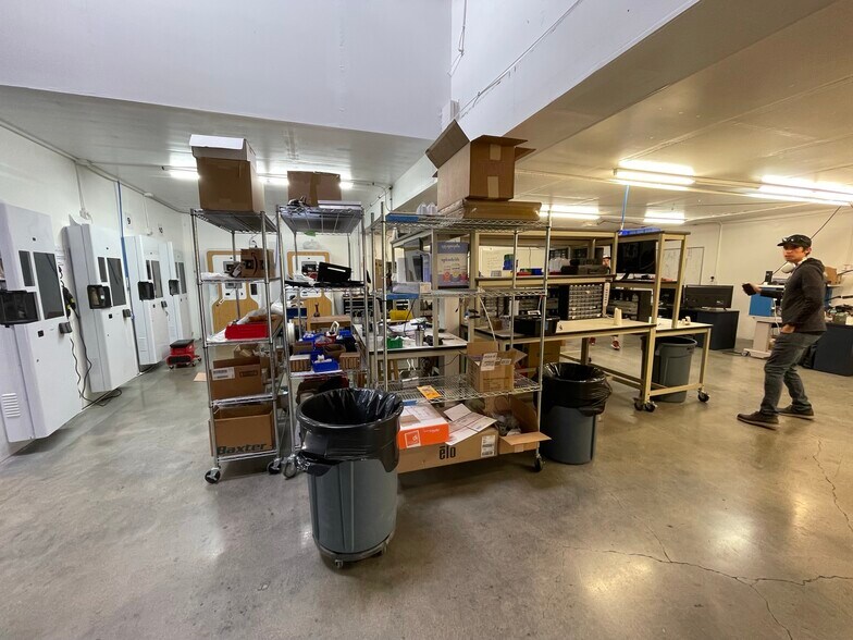 More Photos Of 500 Howland St, Redwood City Warehouse For Lease