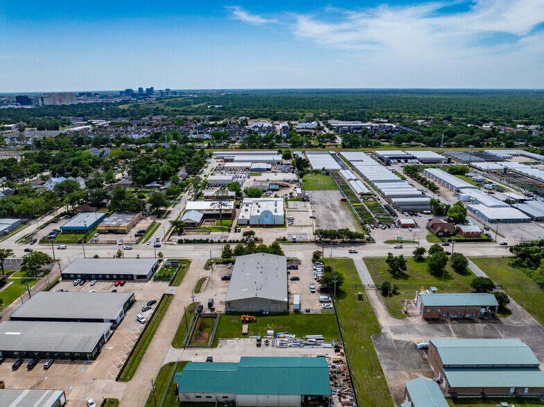 More Photos Of 1440 Brittmoore Rd, Houston Storefront For Lease