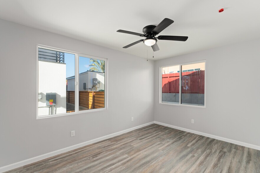 More Photos Of 6728 Thomson Ct, San Diego Apartments For Sale