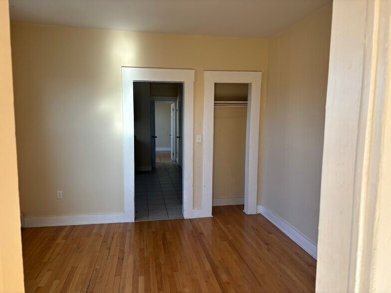 More Photos Of 373 Blatchley Ave, New Haven Apartments For Sale