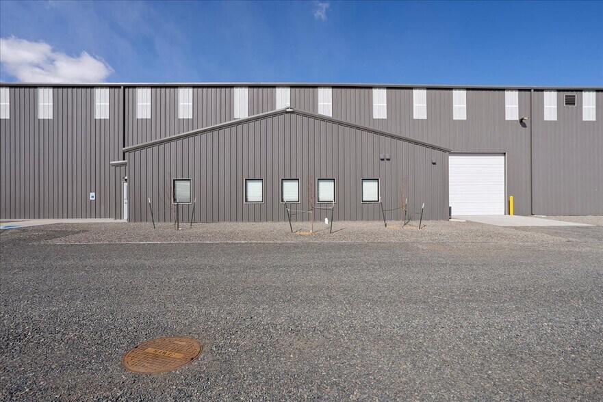 More Photos Of Mckinney Drive, Cheyenne Manufacturing For Lease