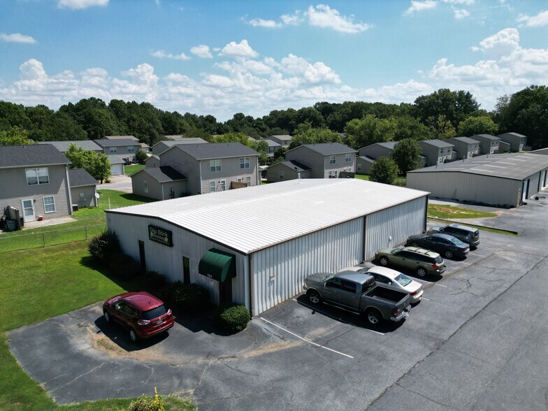 More Photos Of 101 Control Dr, Anderson Warehouse For Sale