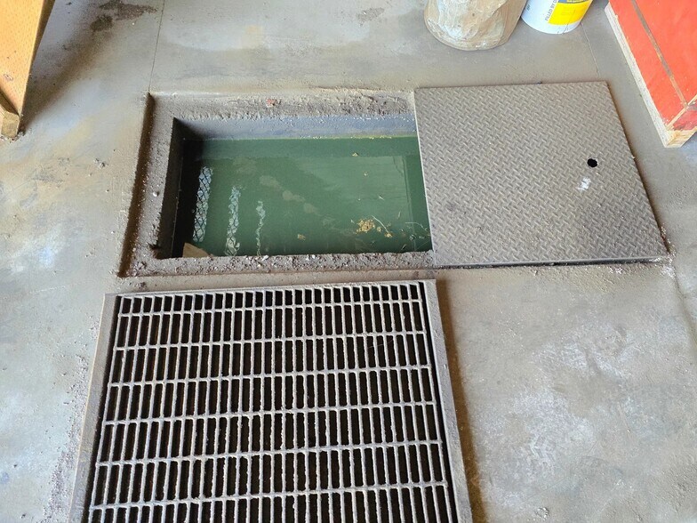 More Photos Of 13745 55th St NW, Williston Warehouse For Sale