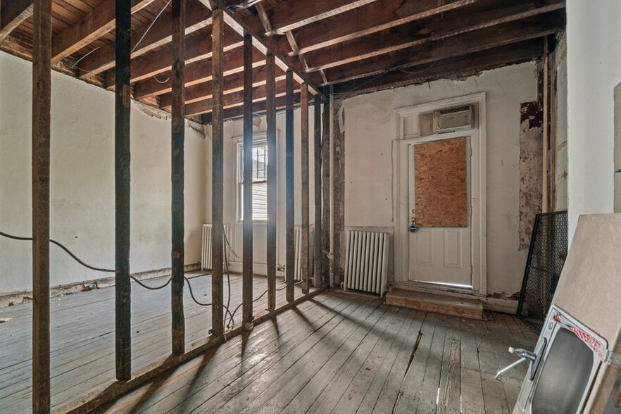 More Photos Of , Baltimore Multifamily For Sale