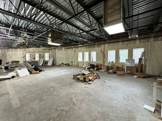More Photos Of 2350-2356 Westchester Ave, Bronx Office For Lease