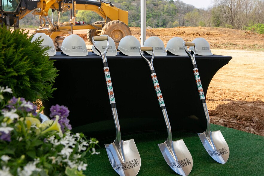 More Photos Of 2685 Riverport Rd, Chattanooga Industrial For Sale