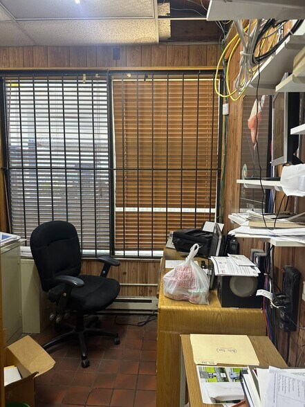 More Photos Of 1620 Carlisle Blvd SE, Albuquerque General Retail For Sale