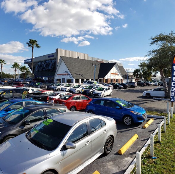 More Photos Of 4124 W Colonial Dr, Orlando Auto Dealership For Sale