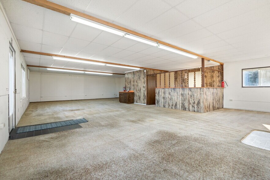 More Photos Of 503 S 3rd Ave, Sequim Flex For Lease