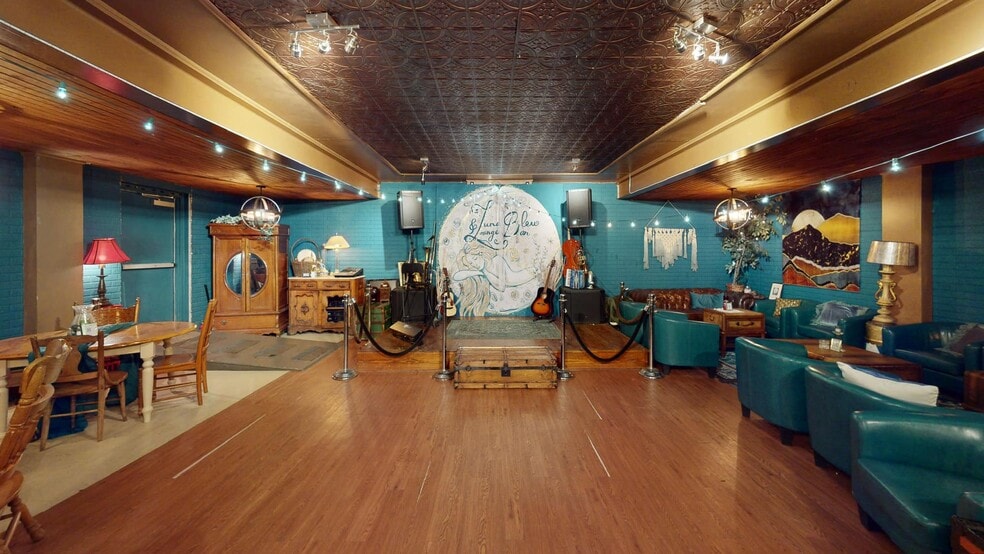 More Photos Of 195 State Route 151, Smithfield Hospitality For Sale