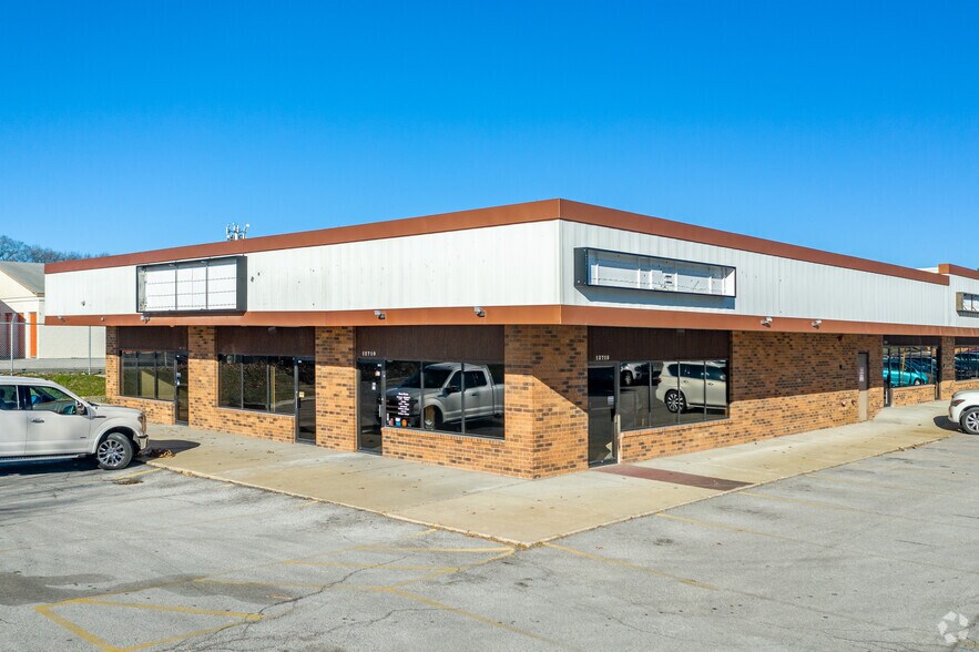 More Photos Of 12674-12710 Shawnee Mission Pky, Shawnee Unknown For Lease