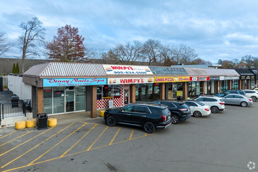 More Photos Of 451-477 Guelph Line, Burlington Freestanding For Lease